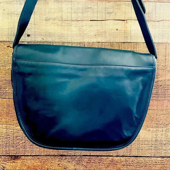 Vintage Coach Paris Large Navy Blue Bag - Picture 4 of 16